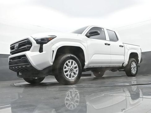 Used 2026 Toyota Tacoma SR RWD image 25