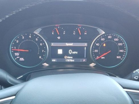 Used 2024 Chevrolet Equinox Premier image 7