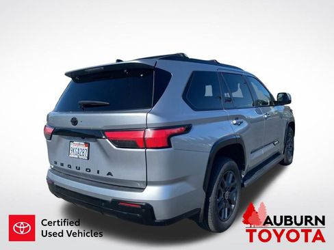 Used 2024 Toyota Sequoia Platinum AWD/4WD image 8