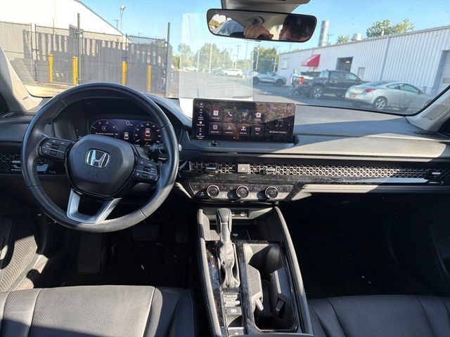Used 2024 Honda Accord Touring image 13