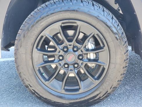 Used 2022 Toyota Tundra SR5 w/ Convenience Package image 9