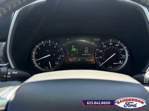 Used 2021 Toyota Highlander XLE AWD/4WD image 14