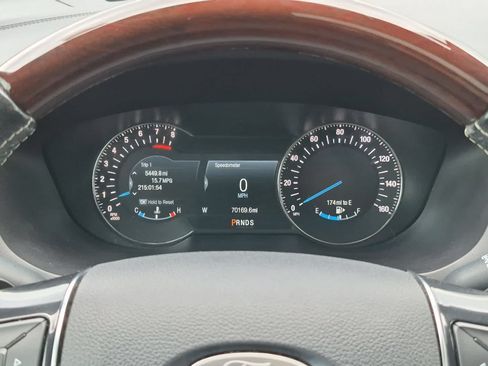 Used 2018 Ford Explorer Platinum AWD/4WD image 35