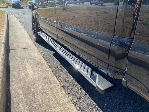 Used 2015 Ford F150 XLT image 17