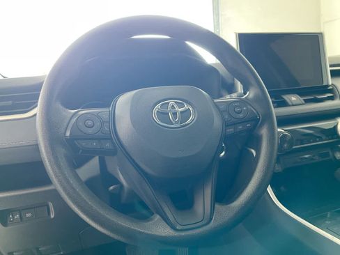 Certified 2025 Toyota RAV4 XLE AWD/4WD image 14