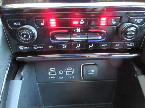 Used 2023 Jeep Grand Cherokee L Limited w/ Trailer Tow Group (B) image 20