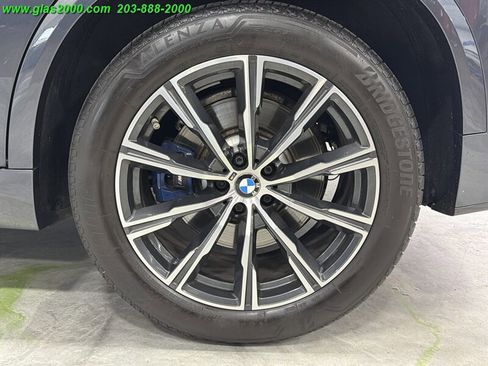 Used 2019 BMW X5 xDrive40i w/ M Sport Package image 16