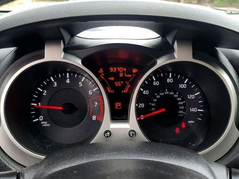 Used 2014 Nissan Juke S image 16