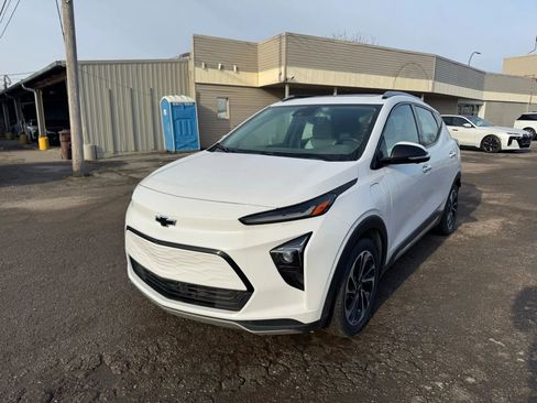 Used 2022 Chevrolet Bolt EUV Premier w/ Sun & Sound Package image 1