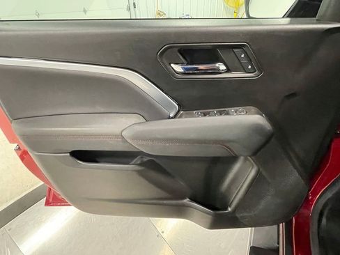 Used 2024 Chevrolet Colorado Z71 w/ Z71 Convenience Package 2 AWD/4WD image 21