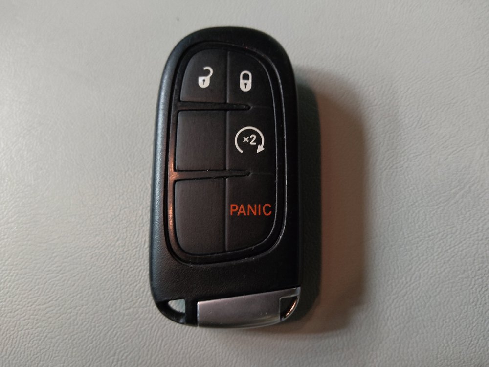 Used 2021 Jeep Cherokee Latitude Lux w/ Sun & Sound Group FWD image 32