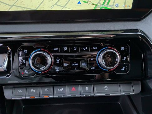 New 2026 GMC Sierra 1500 AT4 w/ AT4 Premium Package AWD/4WD image 27