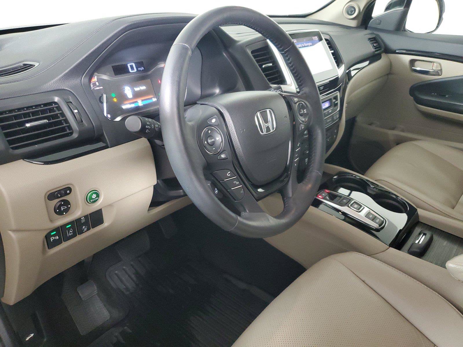 Used 2017 Honda Pilot Elite image 24