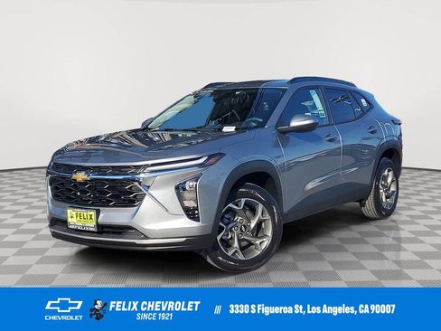 New 2026 Chevrolet Trax LT image 1