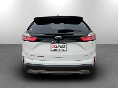 Used 2024 Ford Edge SEL image 8