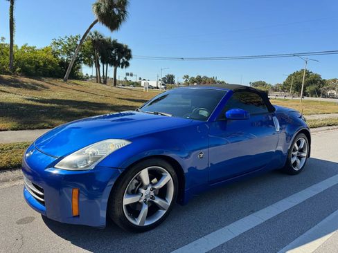 Used 2007 Nissan 350Z Touring image 9
