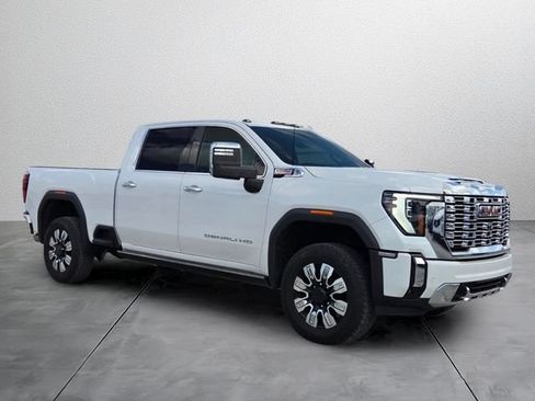 Used 2024 GMC Sierra 2500 Denali w/ Denali Reserve Package AWD/4WD image 6