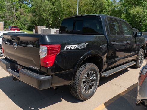 Used 2019 Nissan Titan PRO-4X AWD/4WD image 4