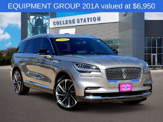 Used 2023 Lincoln Aviator Reserve w/ Equipment Group 201A RWD image 1