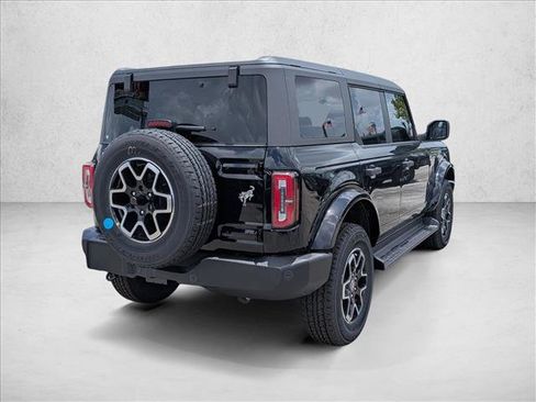 New 2026 Ford Bronco Outer Banks AWD/4WD image 2