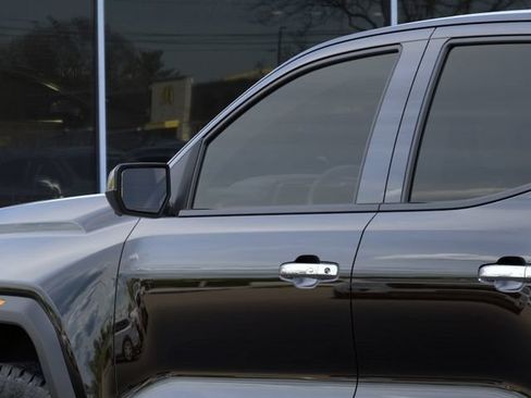 New 2026 GMC Canyon Denali AWD/4WD image 12