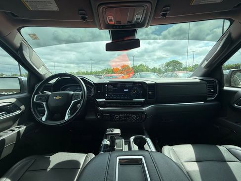 Used 2022 Chevrolet Silverado 1500 LTZ w/ Z71 Off-Road Package image 28