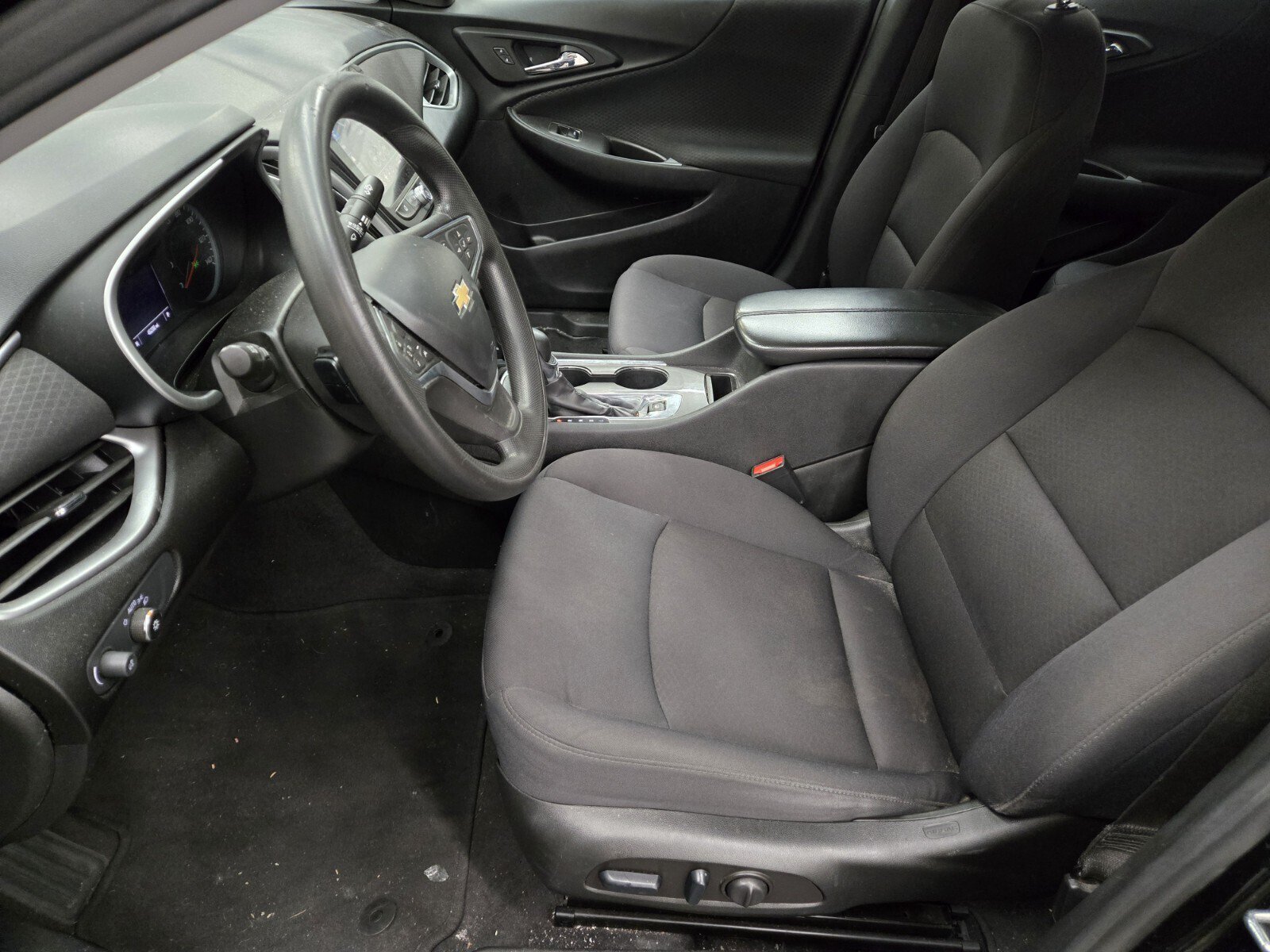 Used 2023 Chevrolet Malibu LT FWD image 7