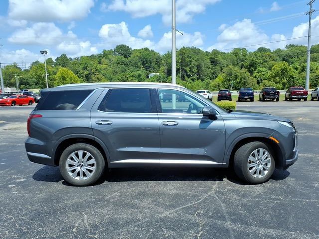 Used 2024 Hyundai Palisade SEL FWD image 2