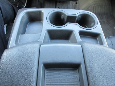 Used 2022 GMC Sierra 1500 SLT image 30