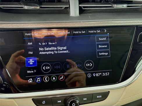 Used 2020 Buick Encore GX Essence w/ Experience Buick Package FWD image 15