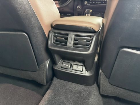 Used 2023 Lexus ES 250 w/ Premium Package AWD/4WD image 17
