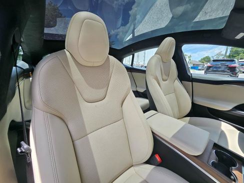 Used 2023 Tesla Model S AWD/4WD image 53