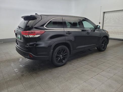 Used 2019 Toyota Highlander SE image 10