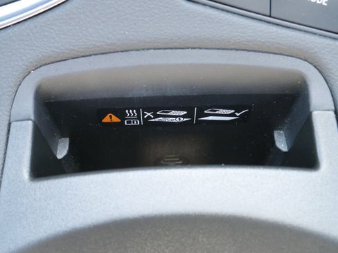 Used 2024 Cadillac XT6 Sport w/ Technology Package image 25