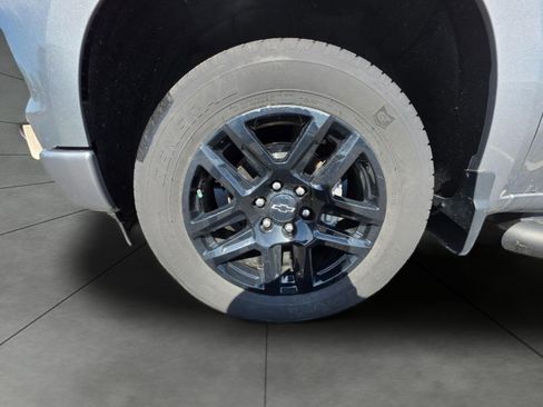 Used 2023 Chevrolet Silverado 1500 Custom w/ Rally Edition AWD/4WD image 35