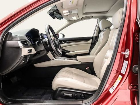Used 2021 Honda Accord Touring image 13
