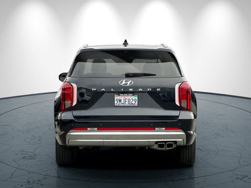 Used 2024 Hyundai Palisade Calligraphy FWD image 5