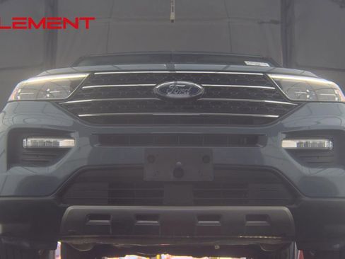 Used 2021 Ford Explorer XLT w/ Equipment Group 202A RWD image 3