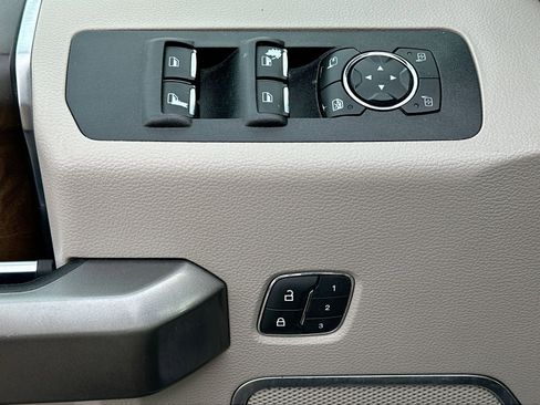 Used 2020 Ford F150 Limited w/ Trailer Tow Package image 16