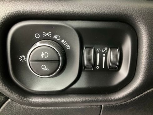 Used 2020 RAM 2500 Laramie image 22