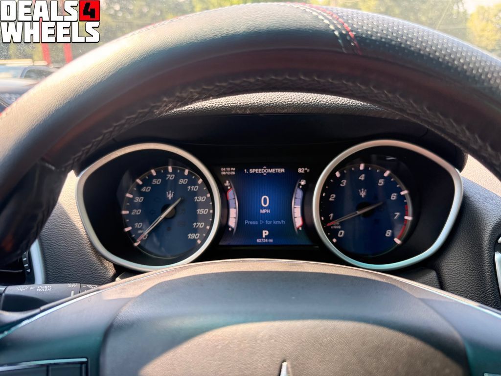 Used 2015 Maserati Ghibli RWD image 21