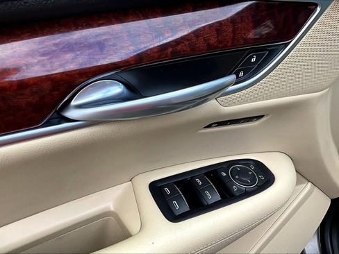 Used 2019 Cadillac XT5 Premium Luxury w/ Driver Assist Package image 31