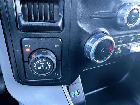 Used 2024 Ford F150 XLT w/ Mobile Office Package image 26