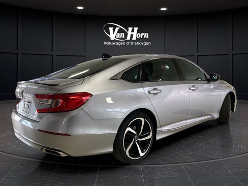 Used 2022 Honda Accord Sport image 7