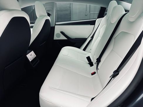 Used 2026 Tesla Model 3 RWD image 23