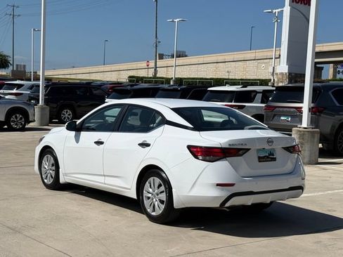 Used 2025 Nissan Sentra S FWD image 7