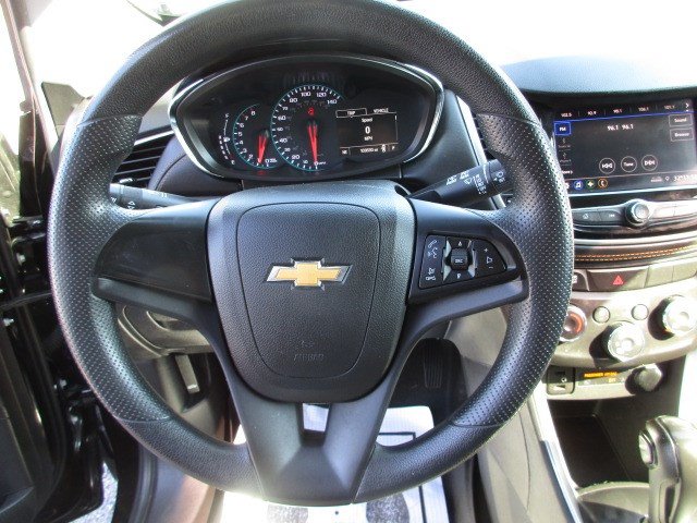 Used 2020 Chevrolet Trax LS FWD image 18