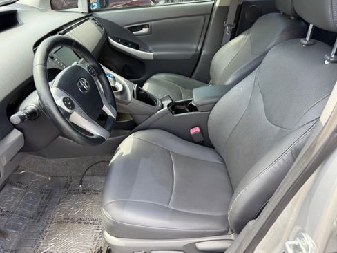 Used 2010 Toyota Prius Five FWD image 11