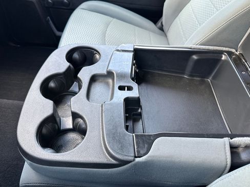 Used 2017 RAM 1500 Express image 28