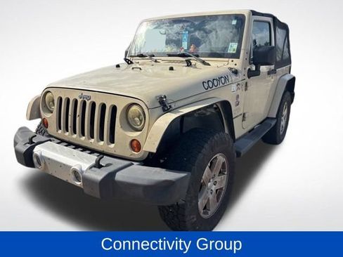 Used 2011 Jeep Wrangler Sahara w/ Connectivity Group image 4